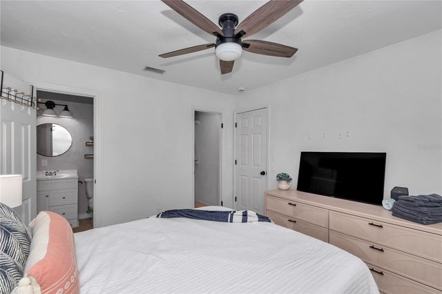 5670 NW 65TH PLACE, Ocala, FL 34482