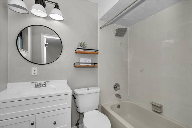 5670 NW 65TH PLACE, Ocala, FL 34482