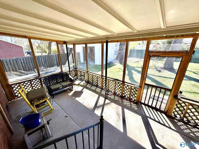 212 Oakland Avenue, Boaz, AL 35957