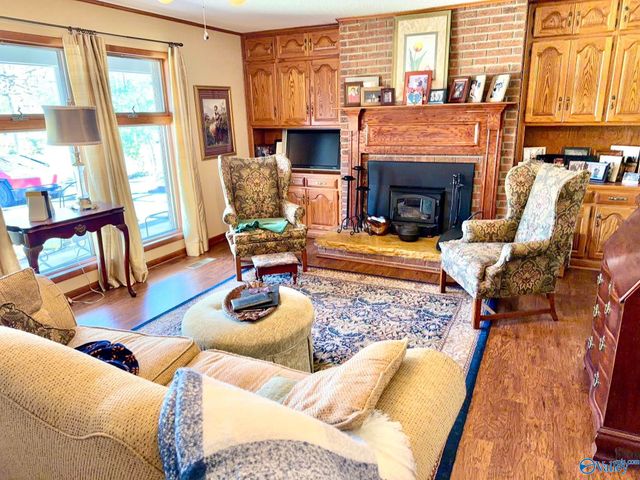 212 Oakland Avenue, Boaz, AL 35957