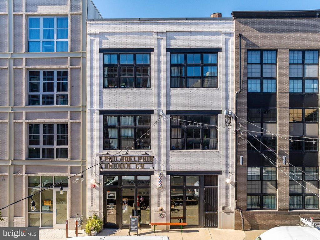 2414 FRANKFORD AVE, Philadelphia, PA 19125