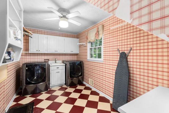 1025 Foxfire Drive, Lawrenceville, GA 30044