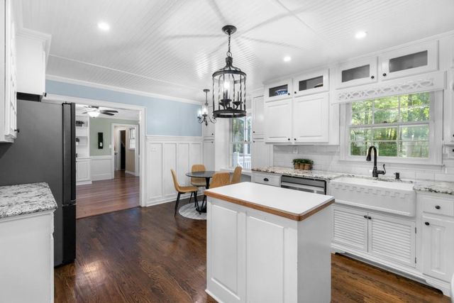1025 Foxfire Drive, Lawrenceville, GA 30044