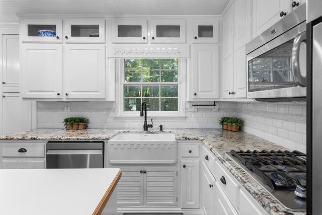 1025 Foxfire Drive, Lawrenceville, GA 30044
