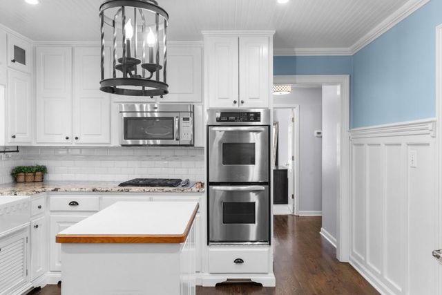 1025 Foxfire Drive, Lawrenceville, GA 30044
