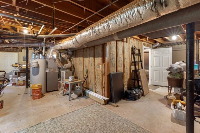 1025 Foxfire Drive, Lawrenceville, GA 30044