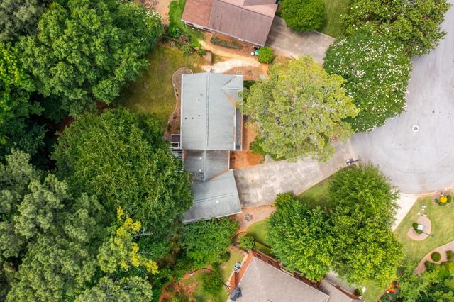 1025 Foxfire Drive, Lawrenceville, GA 30044