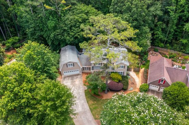 1025 Foxfire Drive, Lawrenceville, GA 30044