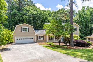 1025 Foxfire Drive, Lawrenceville, GA 30044