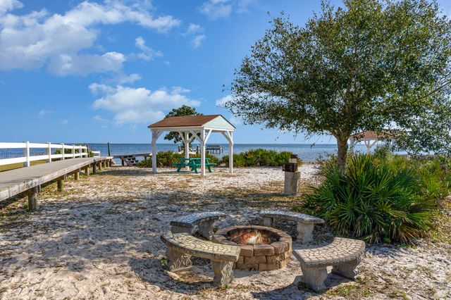 6464 Starfish Cove, Gulf Breeze, FL 32563