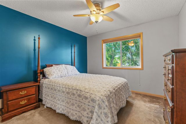 21233 Independence Avenue, Lakeville, MN 55044