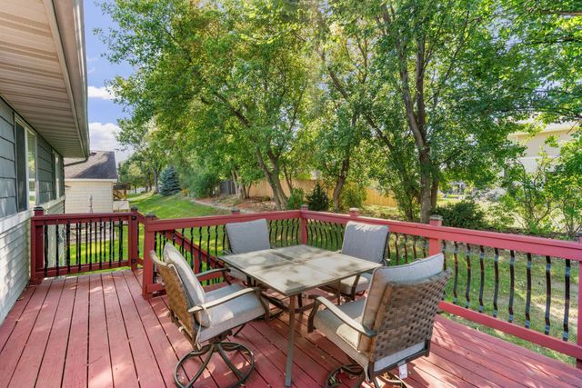 21233 Independence Avenue, Lakeville, MN 55044