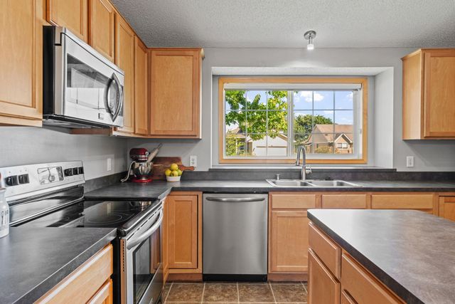 21233 Independence Avenue, Lakeville, MN 55044