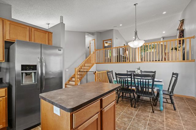 21233 Independence Avenue, Lakeville, MN 55044