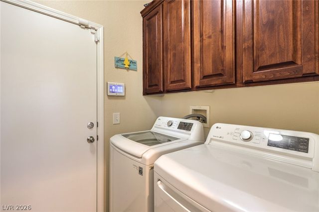 4925 Goldfield Street, North Las Vegas, NV 89031
