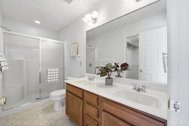 7981 Tara Drive, West Chester, OH 45069