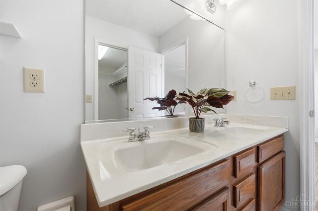 7981 Tara Drive, West Chester, OH 45069