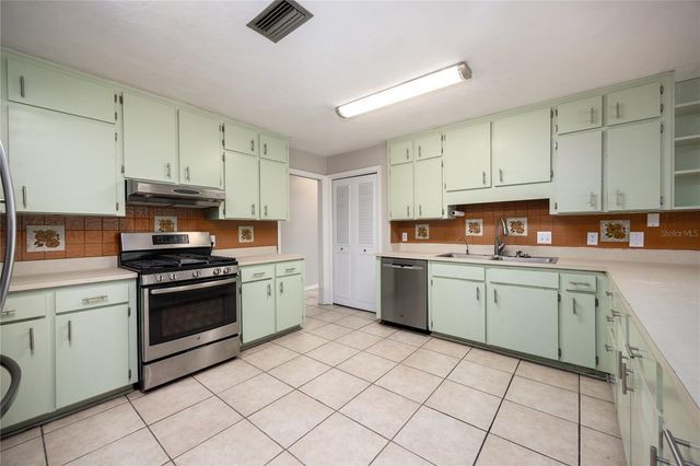 1301 NW 91ST TERRACE, Gainesville, FL 32606