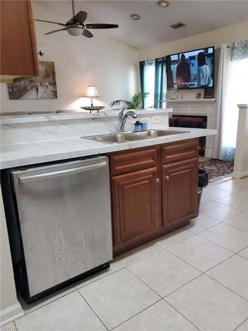 425 Truxtun CT, Newport News, VA 23608