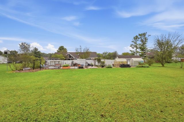 2881 Deer Run Road 2881 Deer Run Road, Springfield, OH 45504