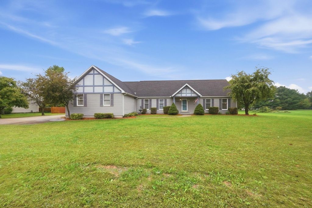 2881 Deer Run Road 2881 Deer Run Road, Springfield, OH 45504