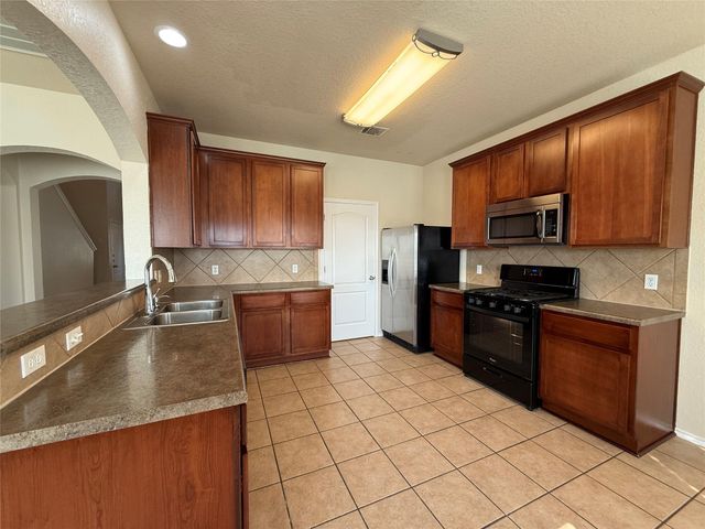 1529 Tonia LOOP, Round Rock, TX 78665