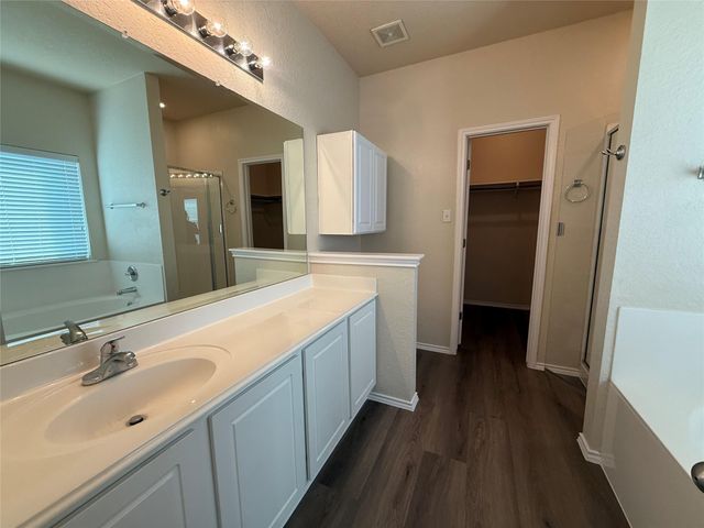 1529 Tonia LOOP, Round Rock, TX 78665