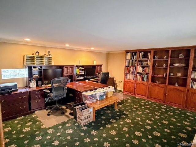 8420 Pacton Drive, Shelby Charter Township, MI 48317