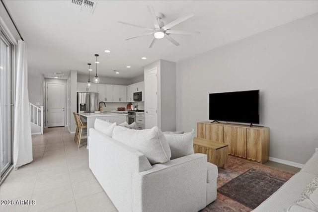 4141 E JONES Street, Gilbert, AZ 85295