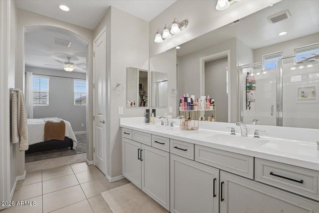 4141 E JONES Street, Gilbert, AZ 85295