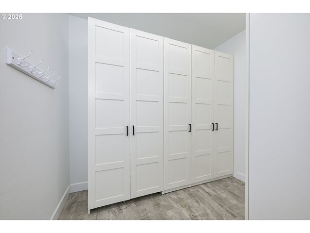 16511 ANNA EVE Dr, Milwaukie, OR 97267