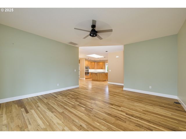 16511 ANNA EVE Dr, Milwaukie, OR 97267