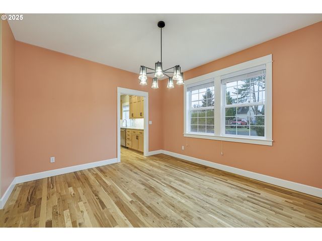 16511 ANNA EVE Dr, Milwaukie, OR 97267