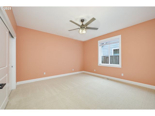 16511 ANNA EVE Dr, Milwaukie, OR 97267