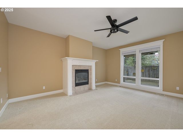 16511 ANNA EVE Dr, Milwaukie, OR 97267