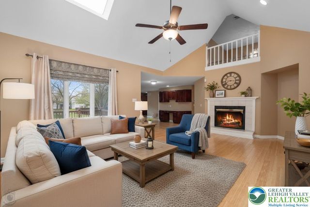 205 Osprey Way, East Stroudsburg, PA 18302