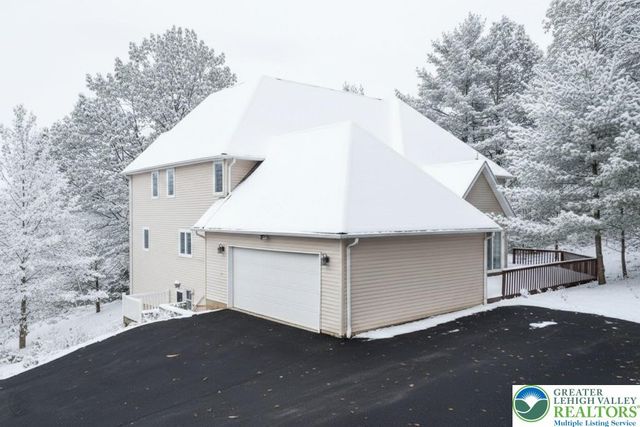 205 Osprey Way, East Stroudsburg, PA 18302