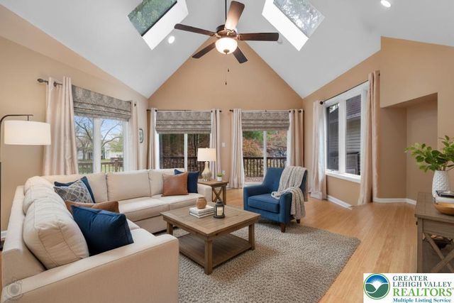 205 Osprey Way, East Stroudsburg, PA 18302