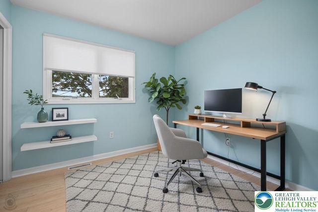 205 Osprey Way, East Stroudsburg, PA 18302