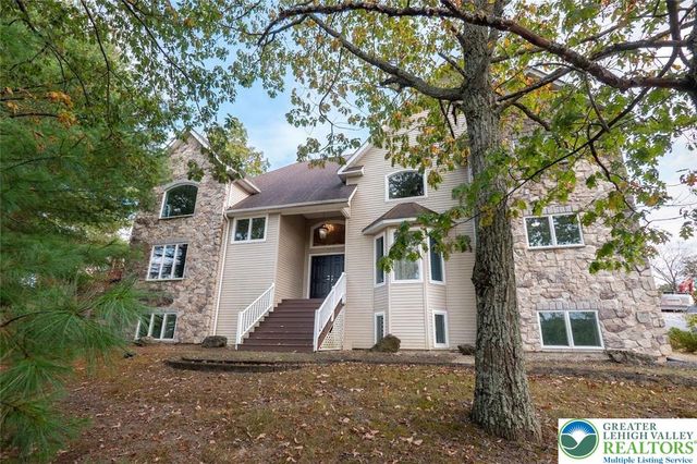 205 Osprey Way, East Stroudsburg, PA 18302