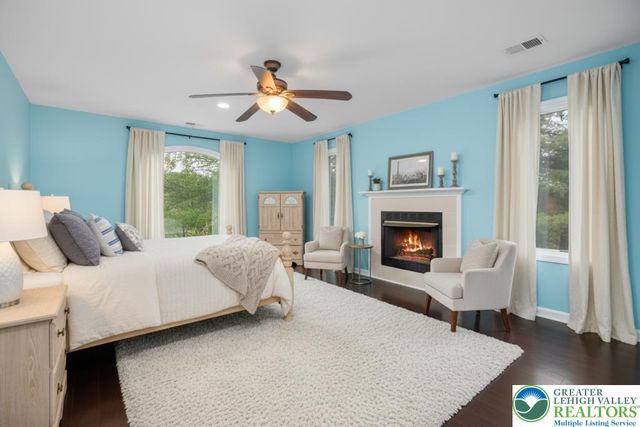 205 Osprey Way, East Stroudsburg, PA 18302