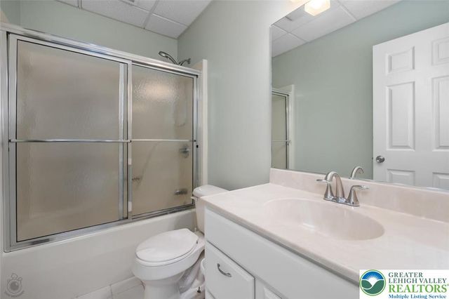 205 Osprey Way, East Stroudsburg, PA 18302