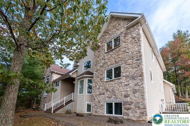 205 Osprey Way, East Stroudsburg, PA 18302