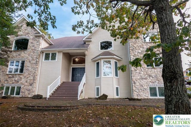 205 Osprey Way, East Stroudsburg, PA 18302