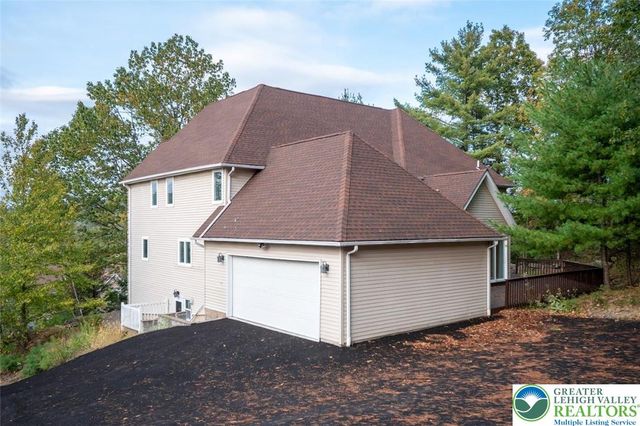 205 Osprey Way, East Stroudsburg, PA 18302