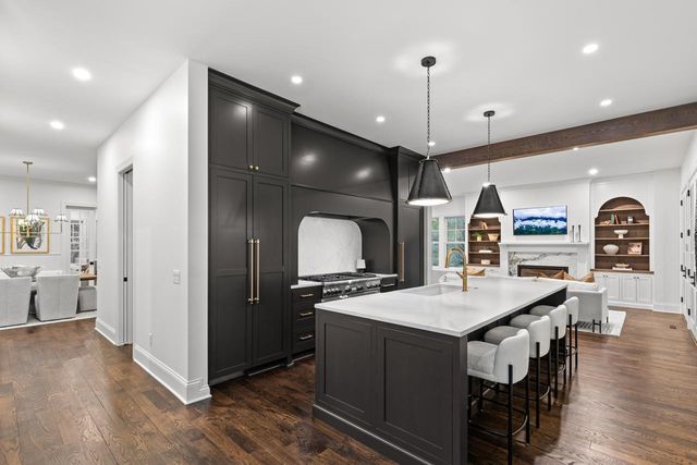 4717 Meadow Road, Edina, MN 55424