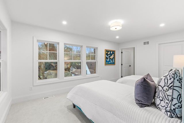 4717 Meadow Road, Edina, MN 55424