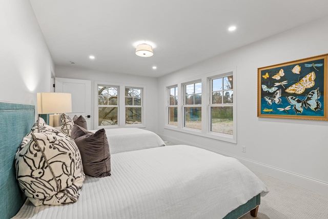 4717 Meadow Road, Edina, MN 55424