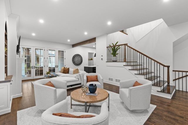 4717 Meadow Road, Edina, MN 55424