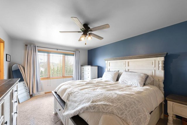 248 Bastogne COURT, Belgium, WI 53004